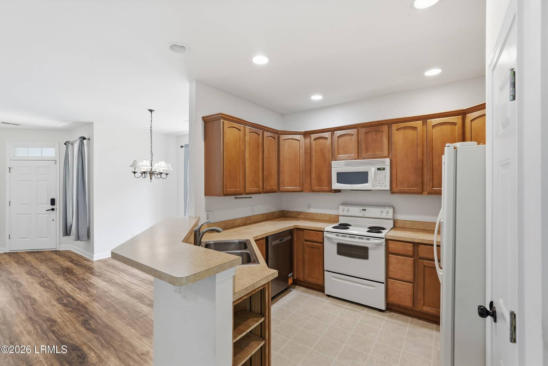 8 Winterberry Lane, Bluffton, SC 29910 — photo 12 of 44