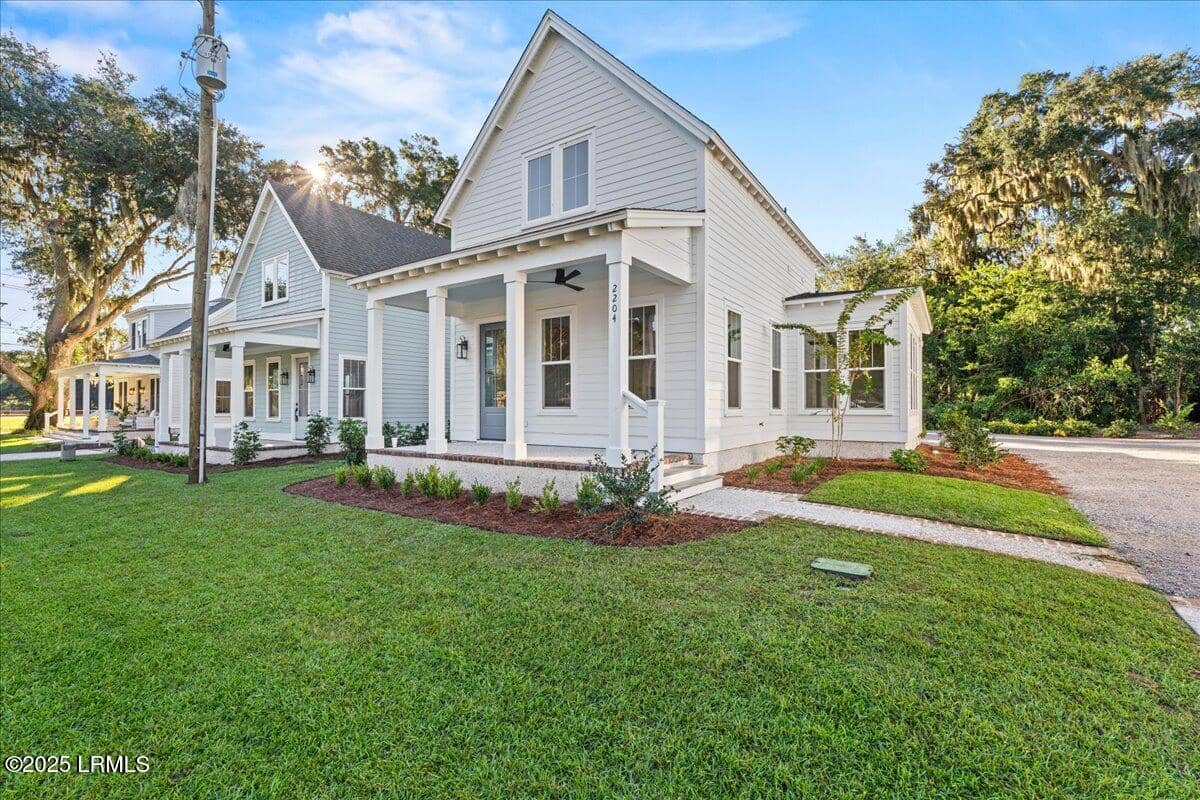 2204 National Street, Beaufort, SC 29902 — photo 2 of 22
