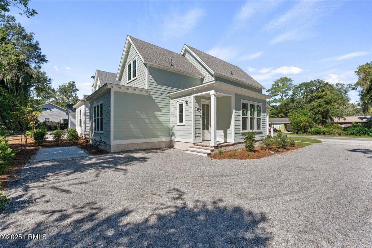 2204 National Street, Beaufort, SC 29902 — photo 3 of 22