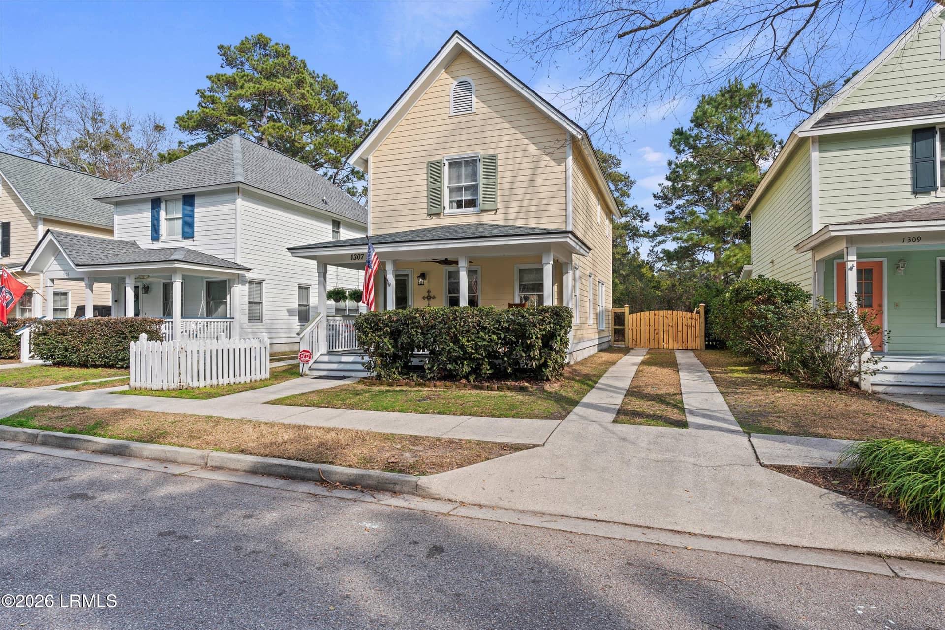 1307 Broad Street, Beaufort, SC 29902 — photo 2 of 43