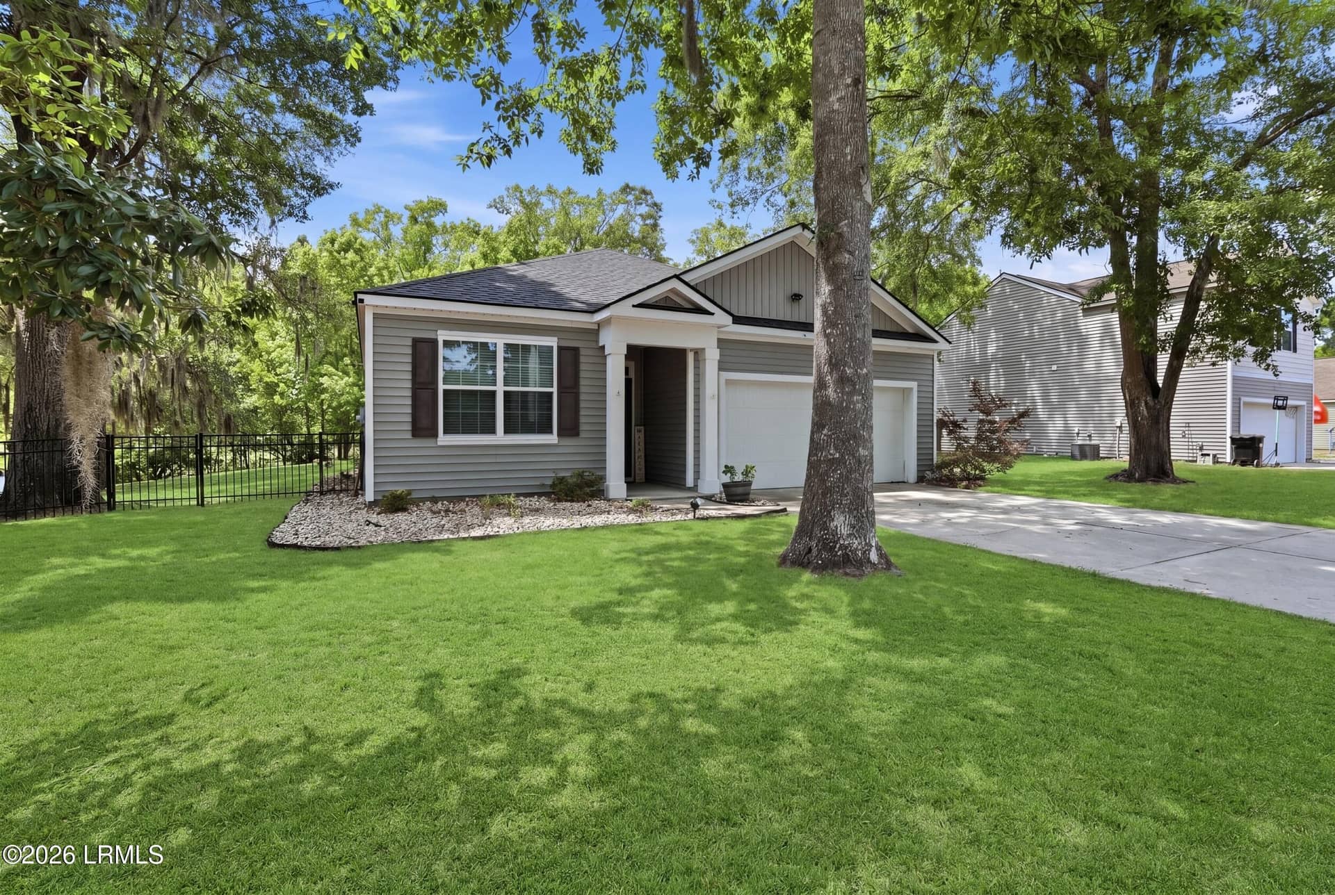 4864 Breeze Way, Beaufort, SC 29907 — photo 3 of 37