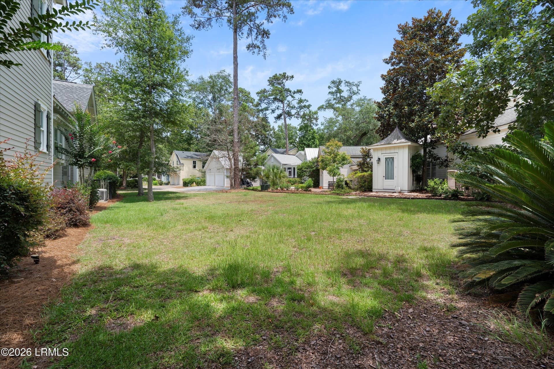 5 Bishop Road, Beaufort, SC 29906 — photo 5 of 29