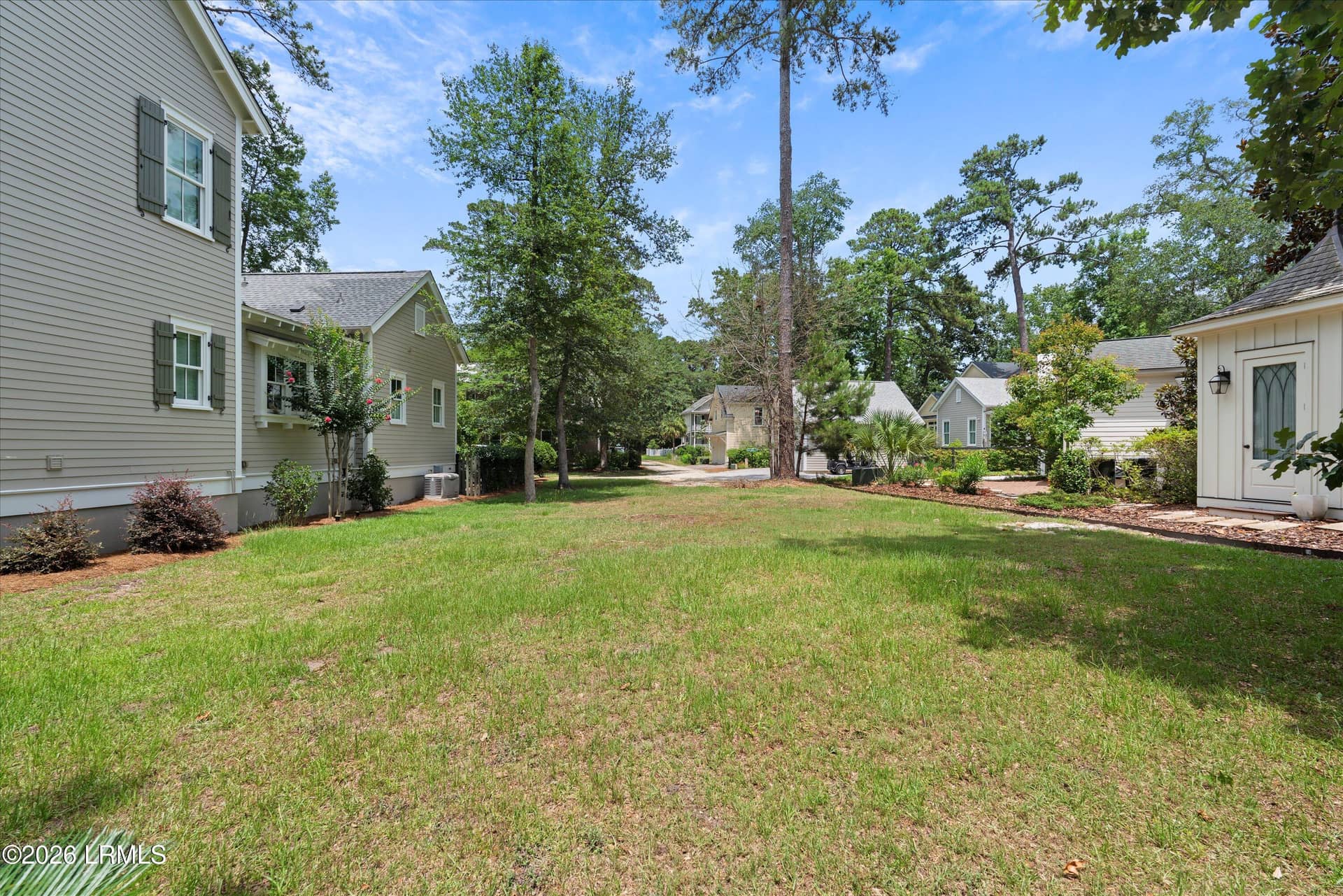 5 Bishop Road, Beaufort, SC 29906 — photo 8 of 29