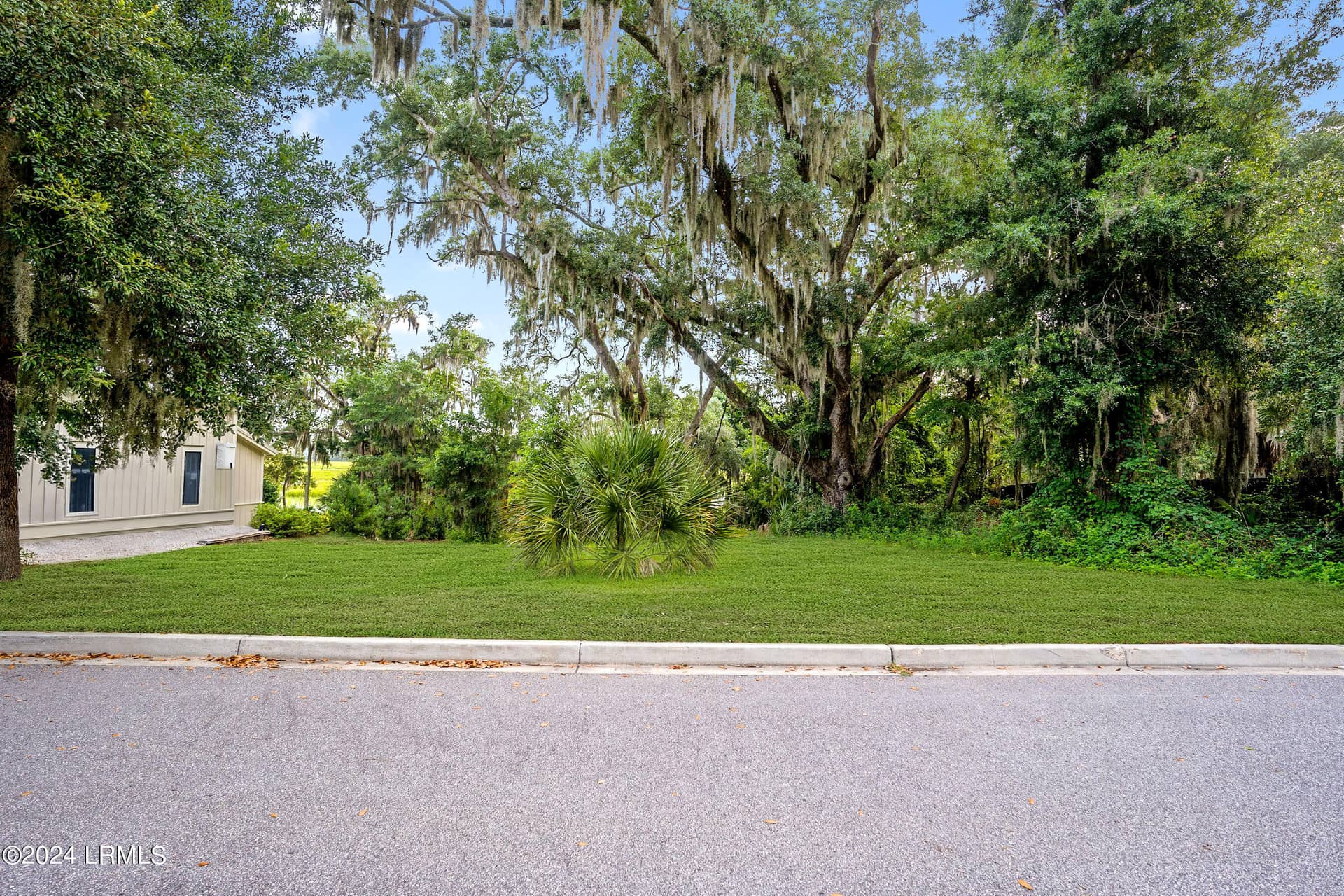 2 Creeks End Lane, Beaufort, SC 29902 — photo 11 of 34