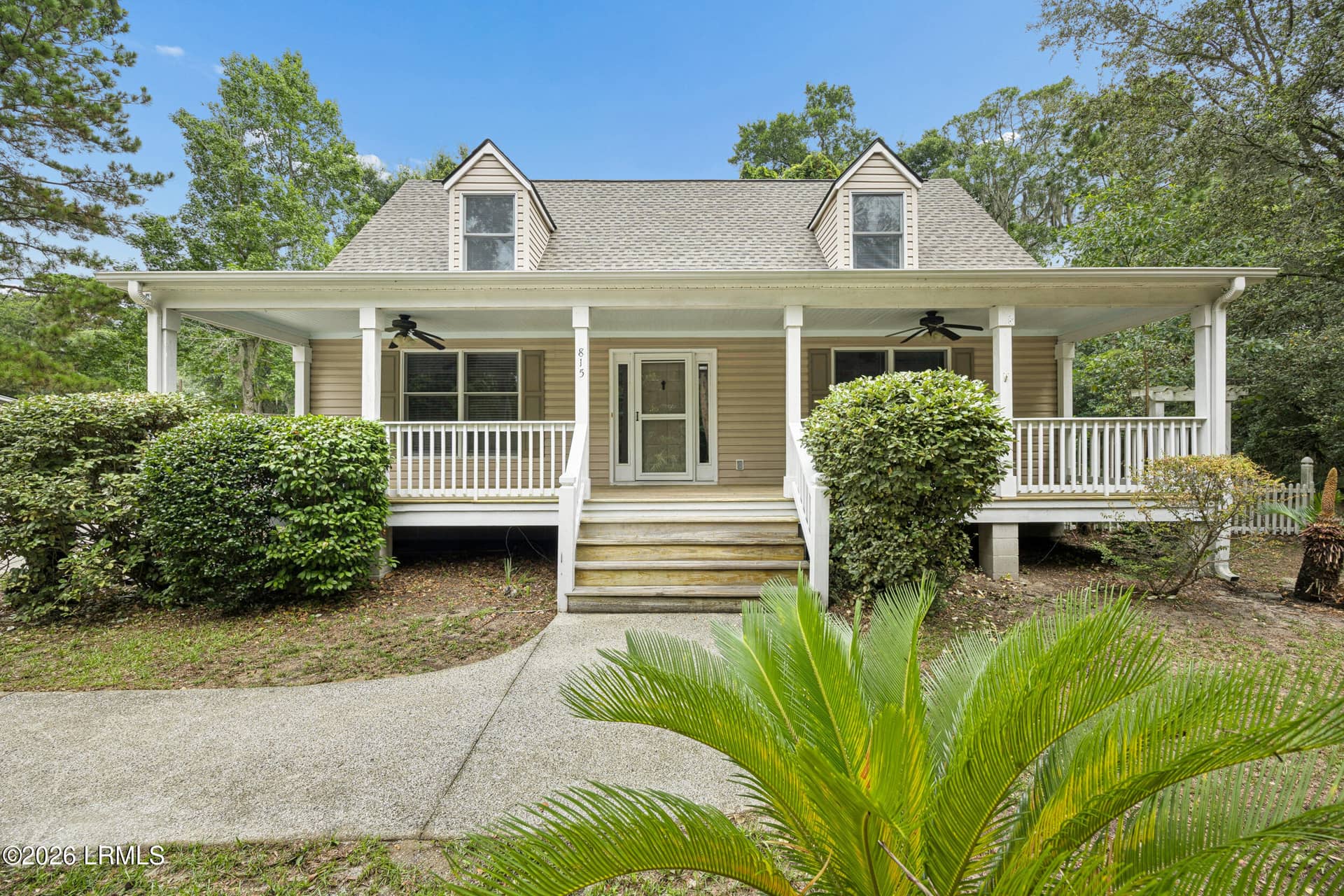 815 Sams Point Road, Beaufort, SC 29907 — photo 2 of 34