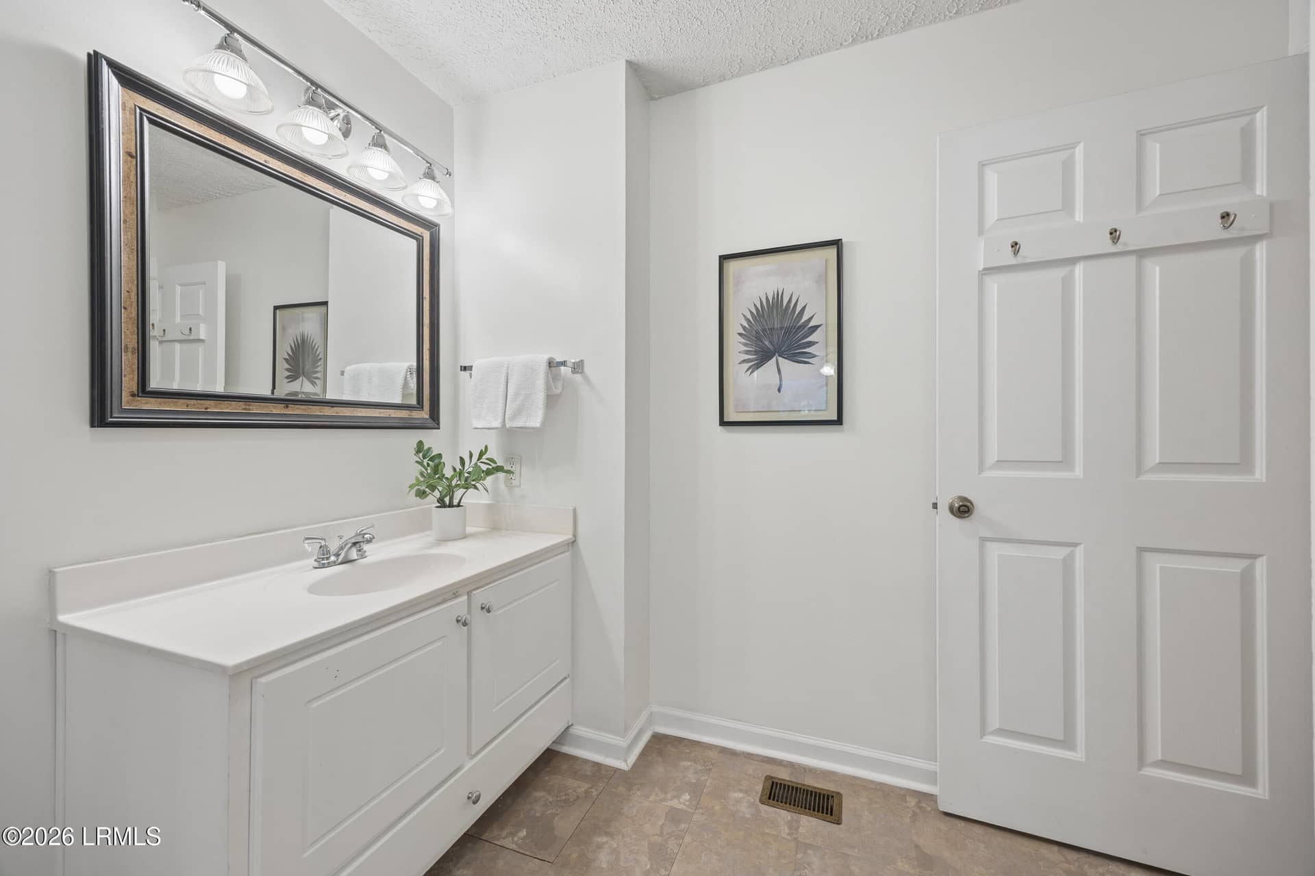 815 Sams Point Road, Beaufort, SC 29907 — photo 18 of 34