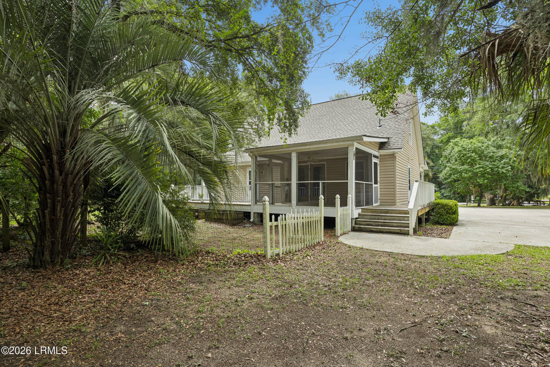 815 Sams Point Road, Beaufort, SC 29907 — photo 30 of 34