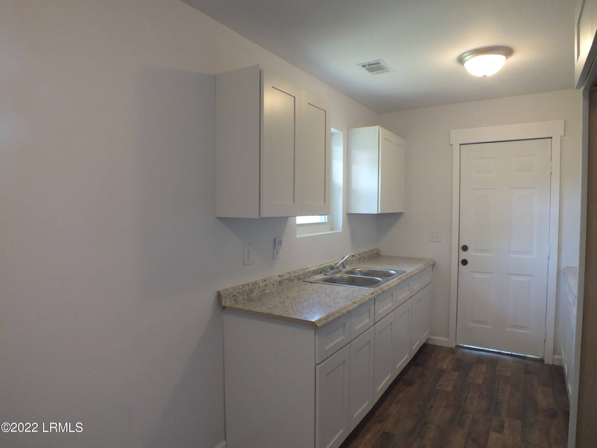 1256 Kings Highway, Yemassee, SC 29945 — photo 3 of 11