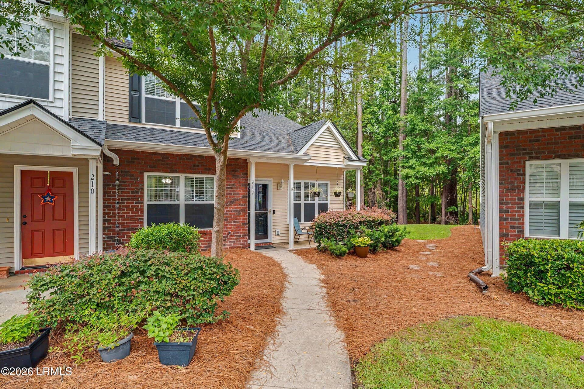 212 North Circle, Bluffton, SC 29910 — photo 2 of 40