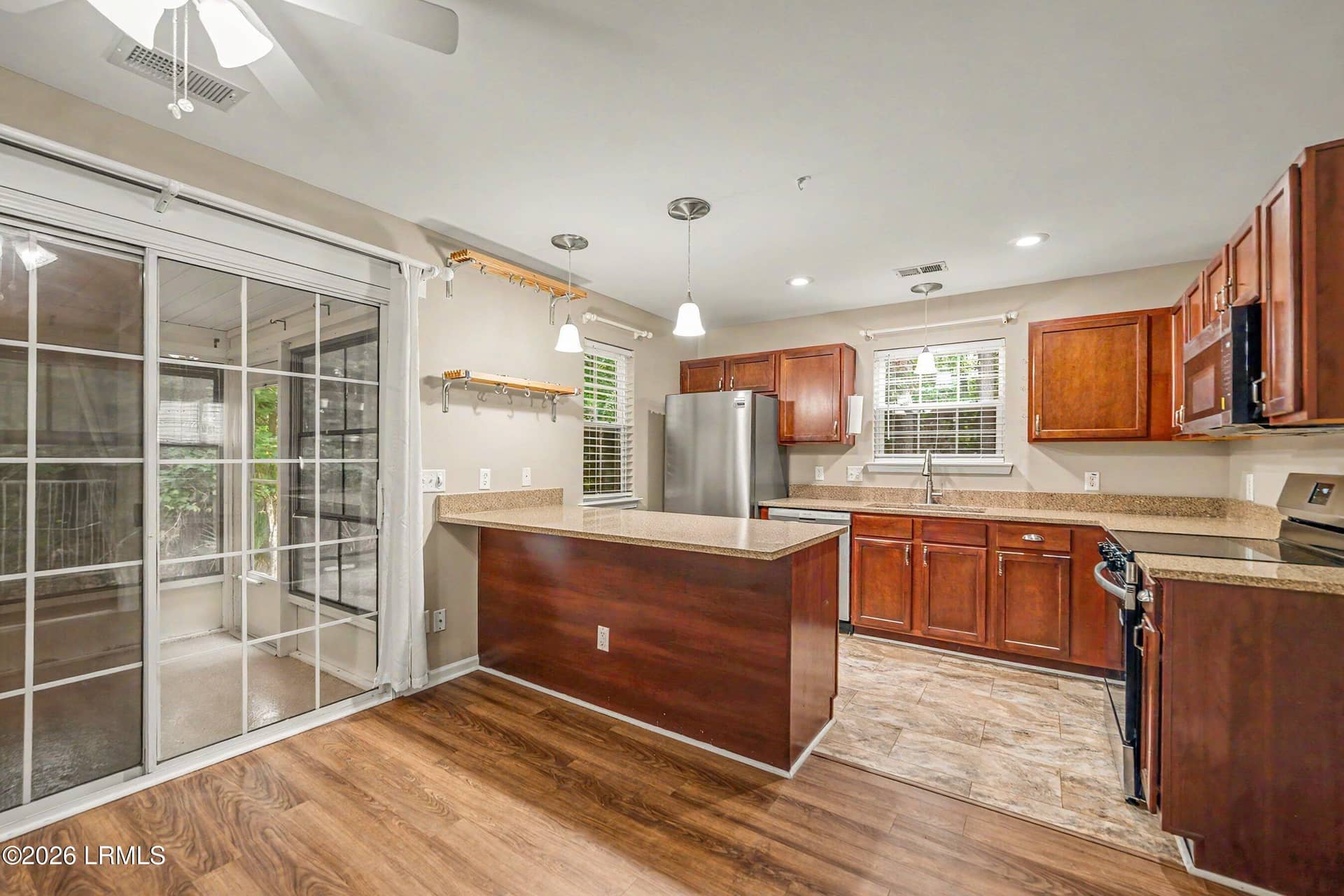 212 North Circle, Bluffton, SC 29910 — photo 8 of 40
