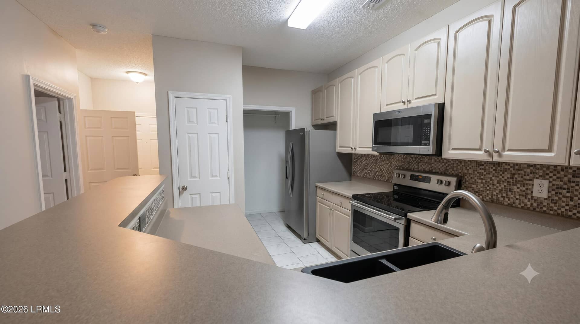 100 Kensington Boulevard 1106, Bluffton, SC 29910 — photo 18 of 21