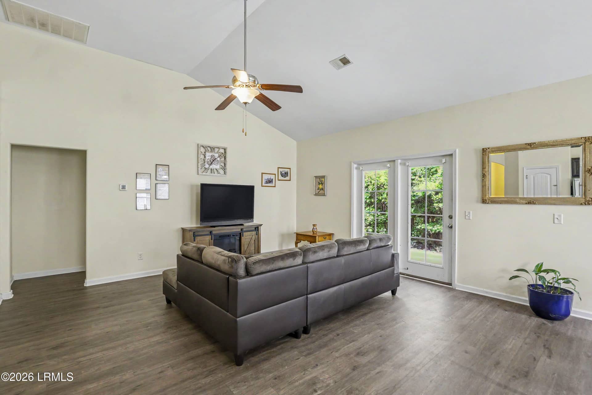 147 Okatie Park Circle E, Ridgeland, SC 29936 — photo 4 of 35