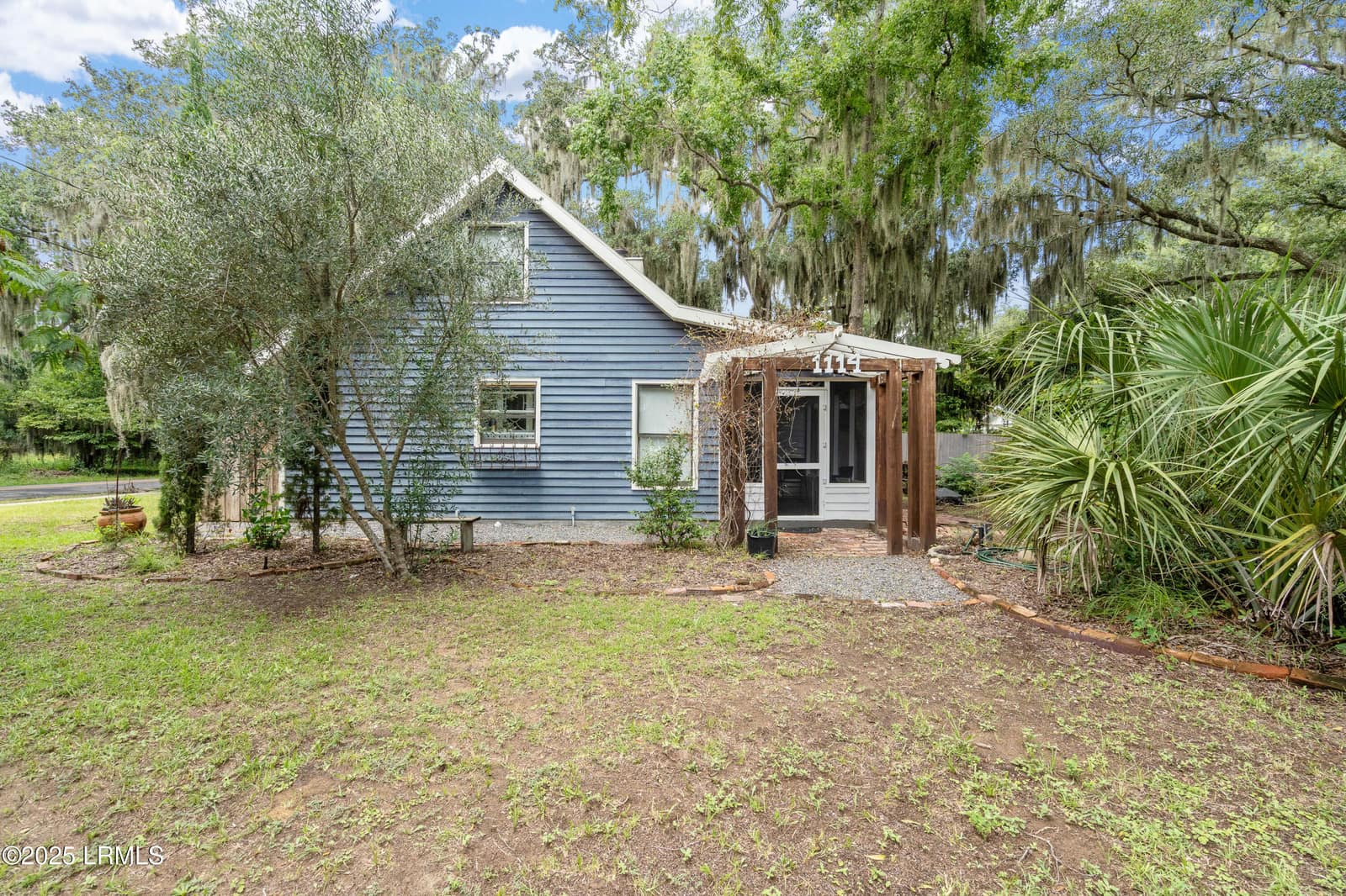 1114 12th Street, Port Royal, SC 29935 — photo 1 of 21