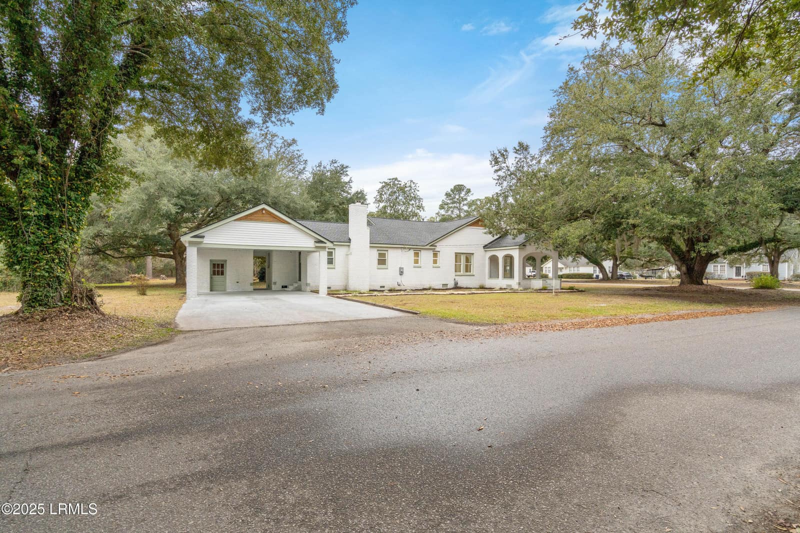 31 Church Street N, Yemassee, SC 29945 — photo 1 of 49