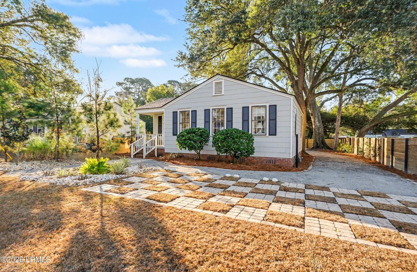 2700 North Street, Beaufort, SC 29902 — photo 1 of 40