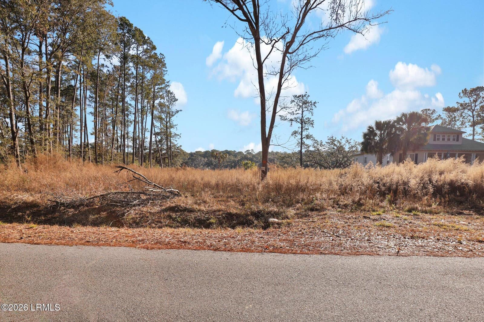 12 E River Drive, Beaufort, SC 29907 — photo 1 of 3