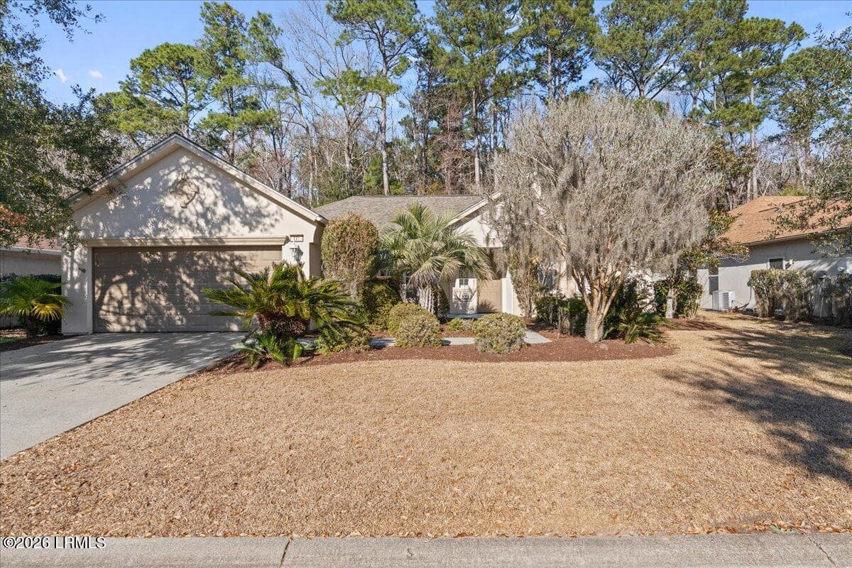 171 Hampton Circle, Bluffton, SC 29909 — photo 1 of 43