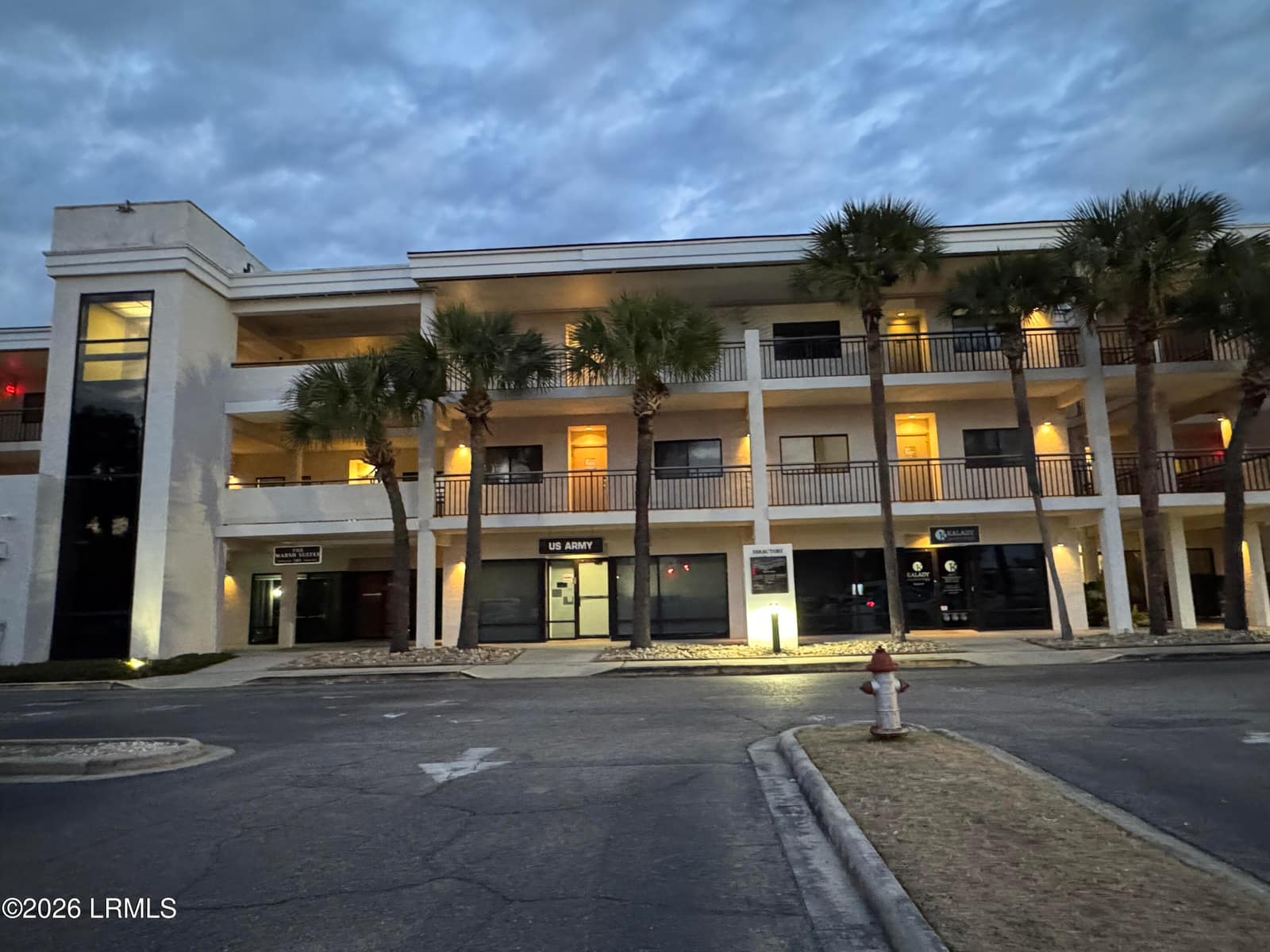 2201 Boundary Street 202, Beaufort, SC 29902 — photo 1 of 29