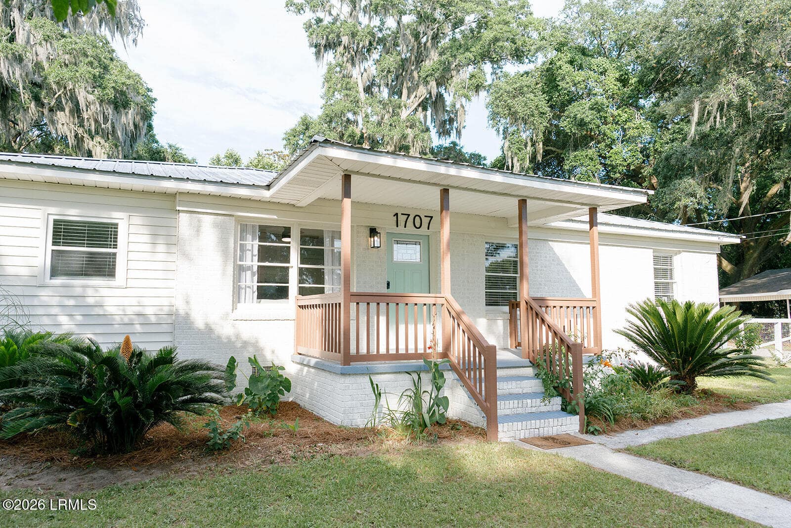1707 Palmetto Drive, Beaufort, SC 29902 — photo 1 of 71