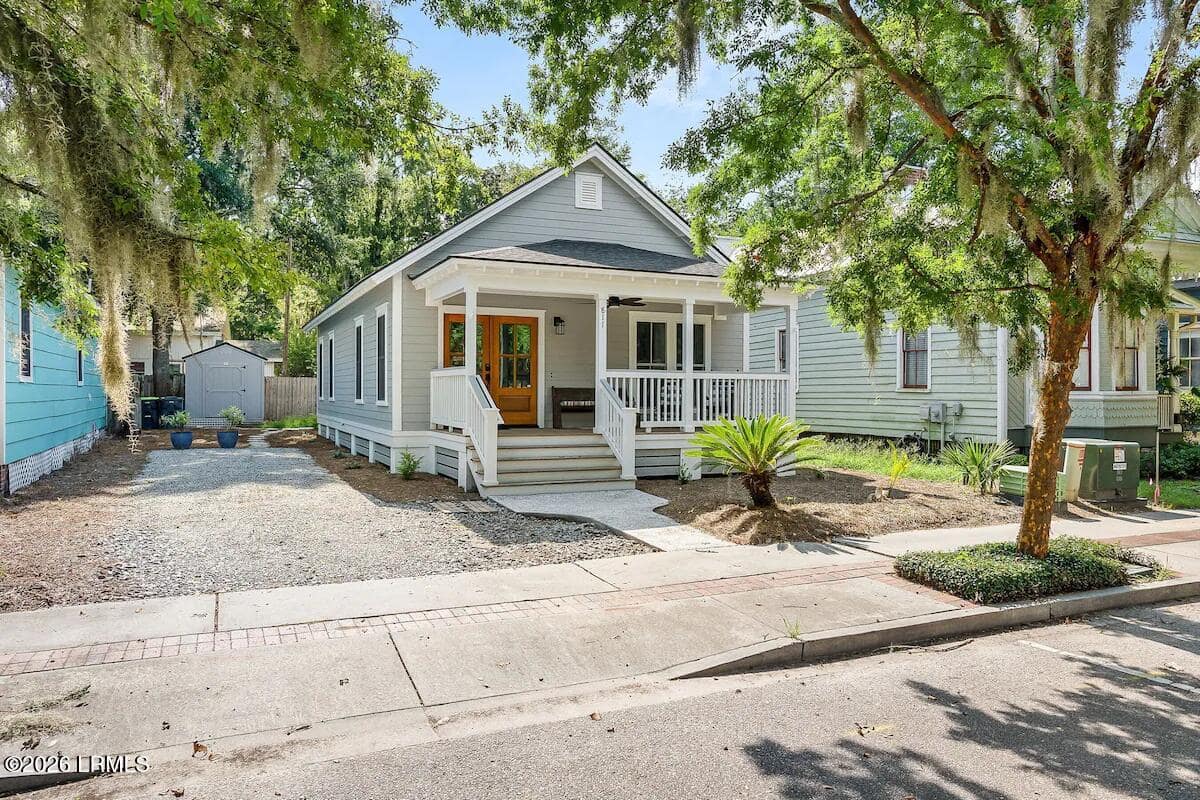 811 Bladen Street, Beaufort, SC 29902 — photo 1 of 27