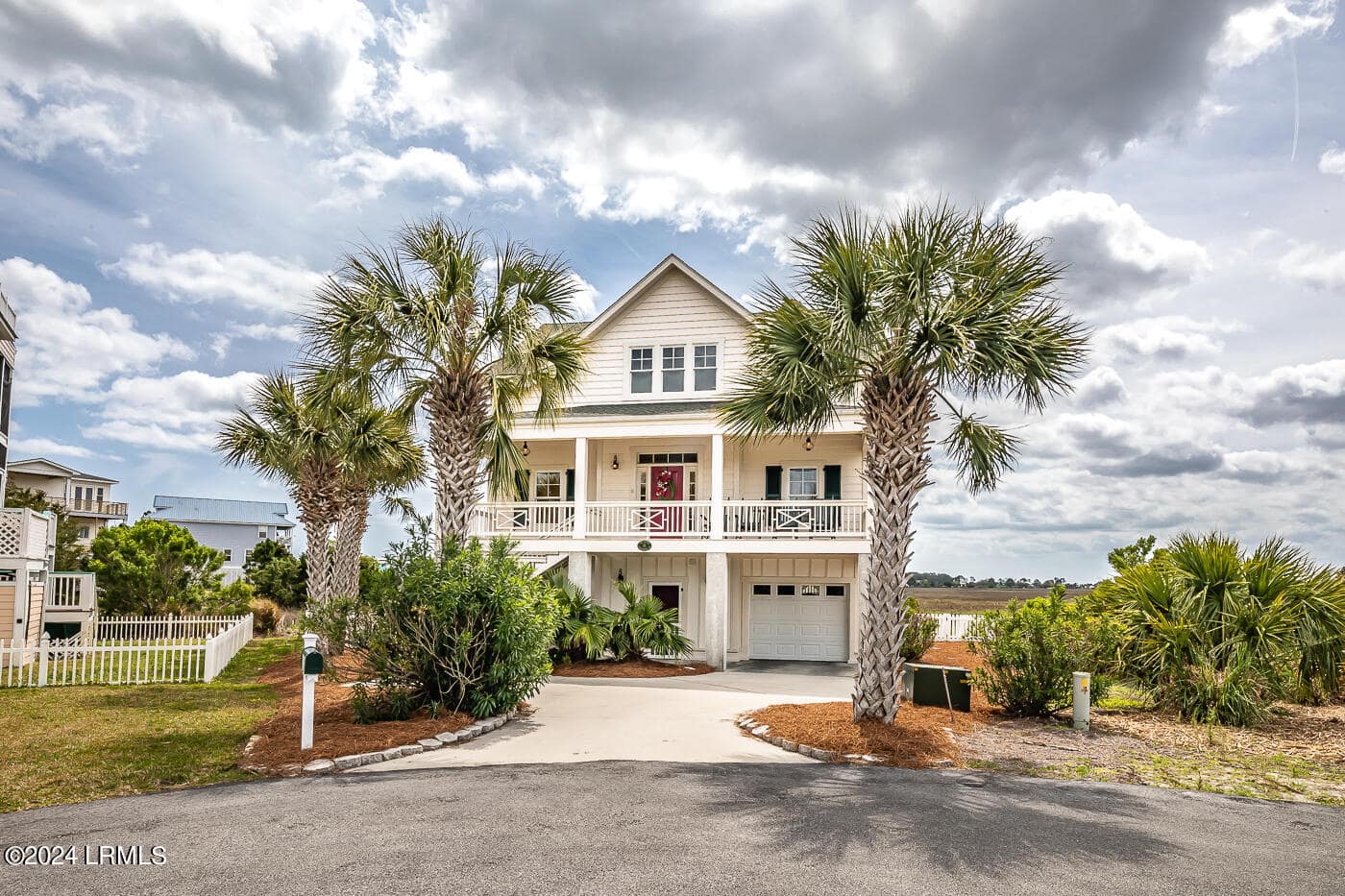11 Windjammer Lane, St. Helena Island, SC 29920 — photo 1 of 50