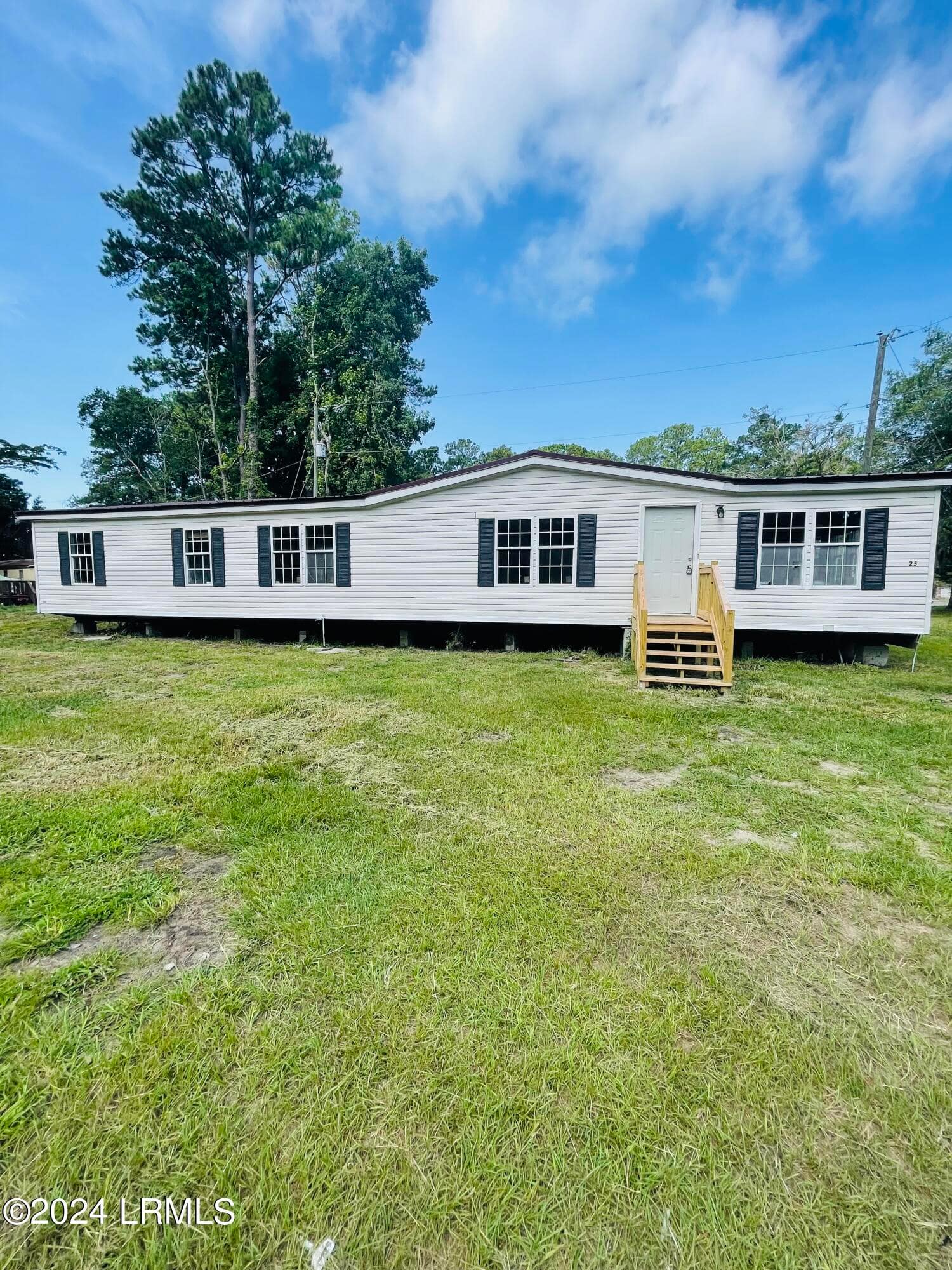 25 Milledge Village Road, Beaufort, SC 29906 — photo 1 of 14