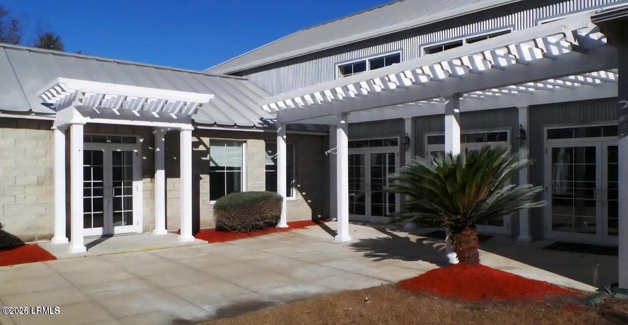 491 Parris Island Gateway, Beaufort, SC 29906 — photo 1 of 7