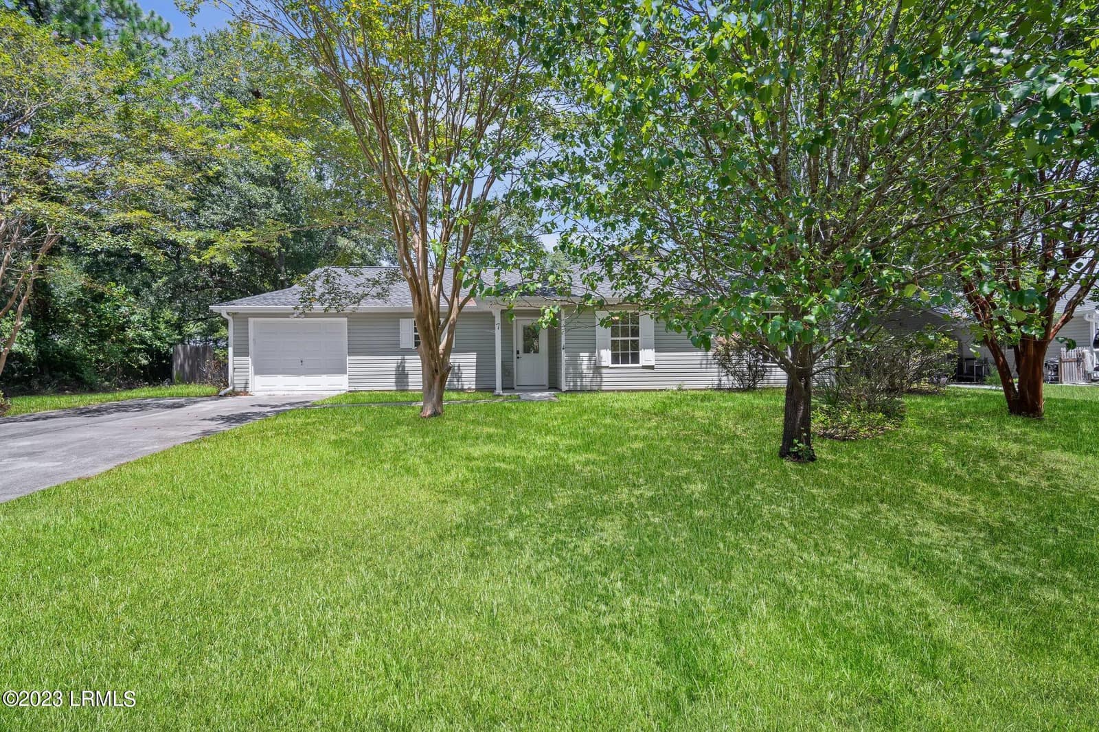 7 Grandiflora Lane, Beaufort, SC 29907 — photo 1 of 23