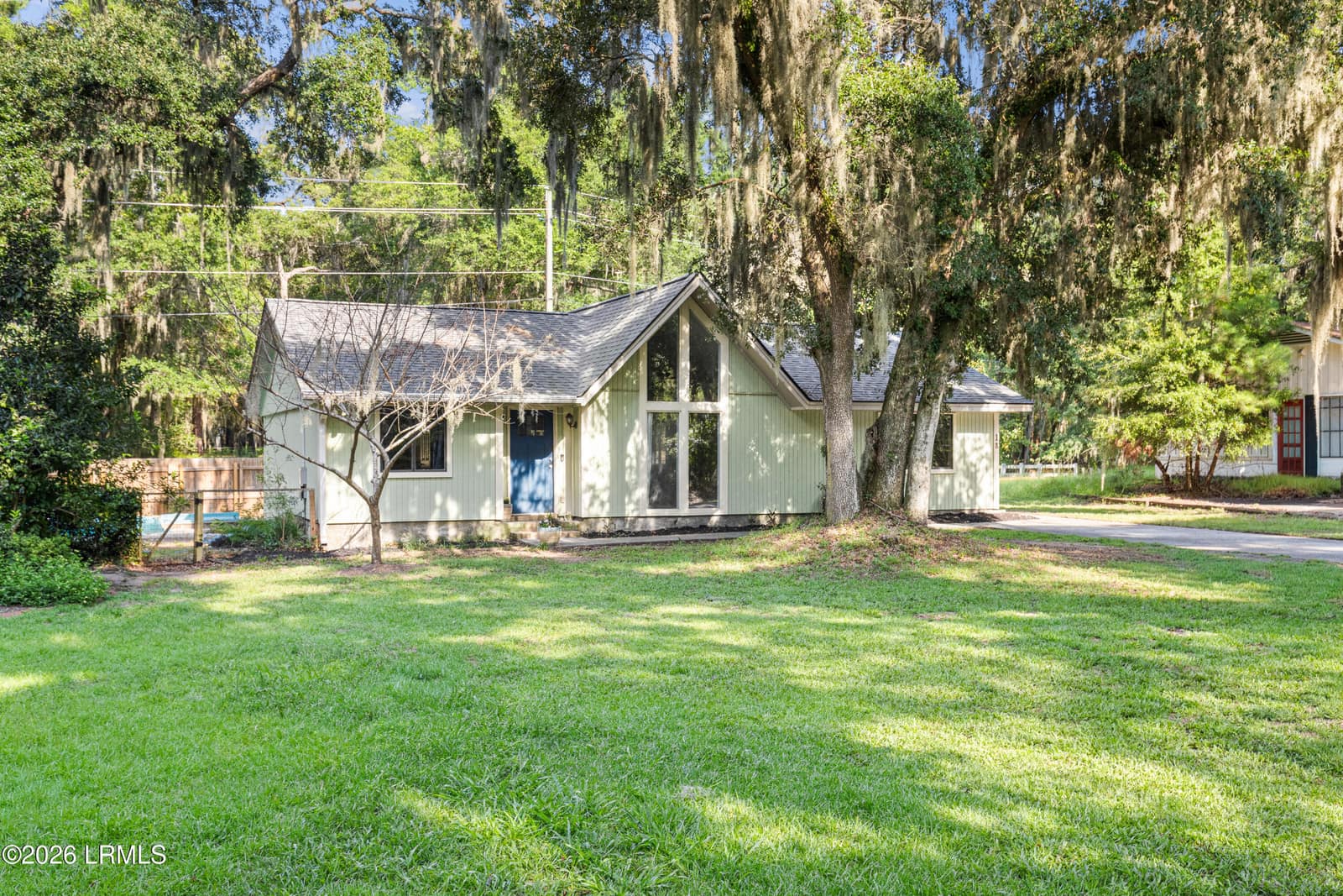 18 Partridge Circle, Beaufort, SC 29907 — photo 1 of 33