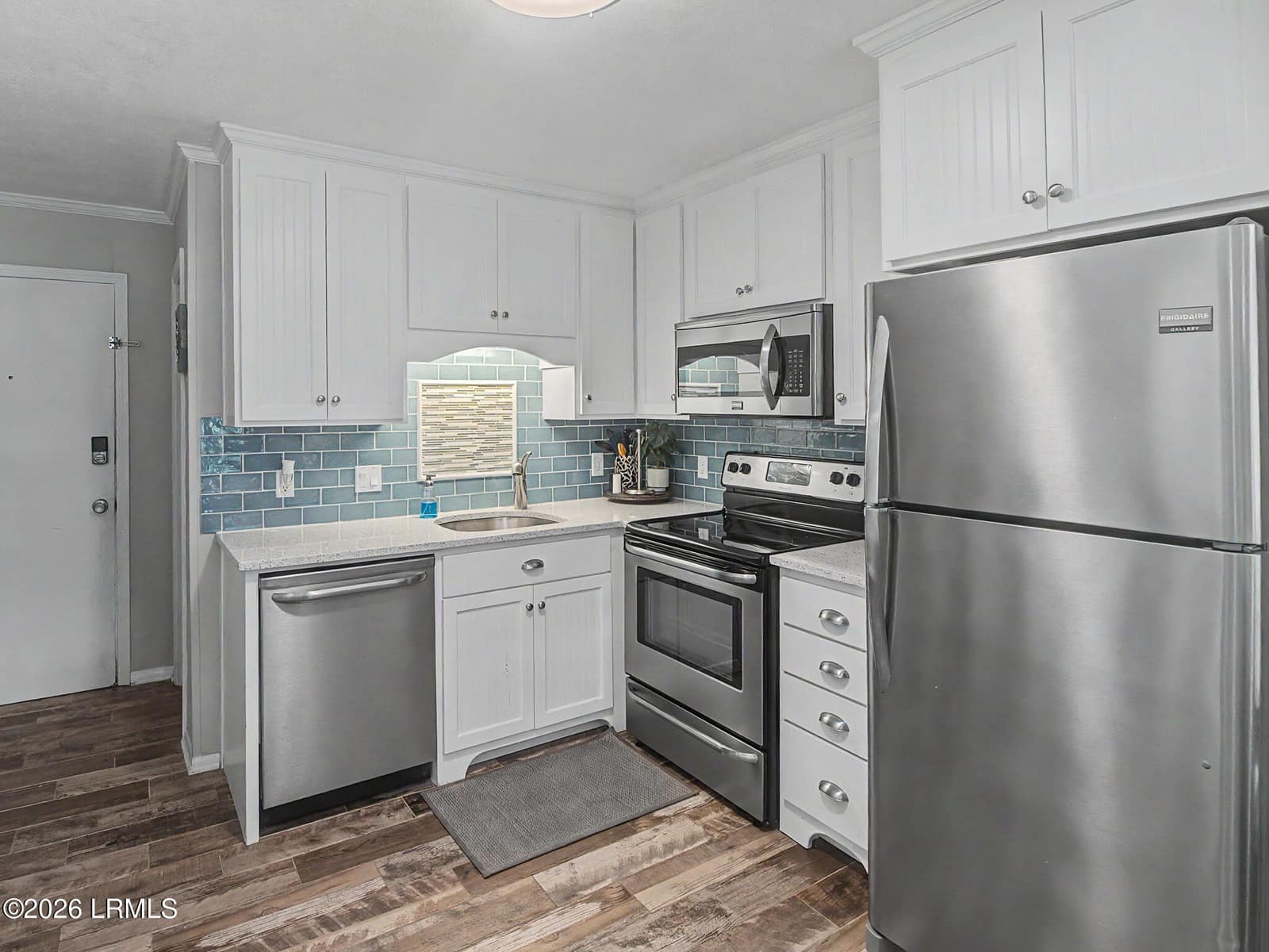 40 Folly Field Road D9, Hilton Head Island, SC 29928 — photo 1 of 54
