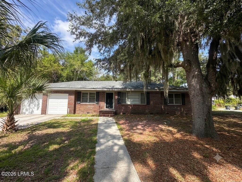 500 Pilot Street, Beaufort, SC 29902 — photo 1 of 32