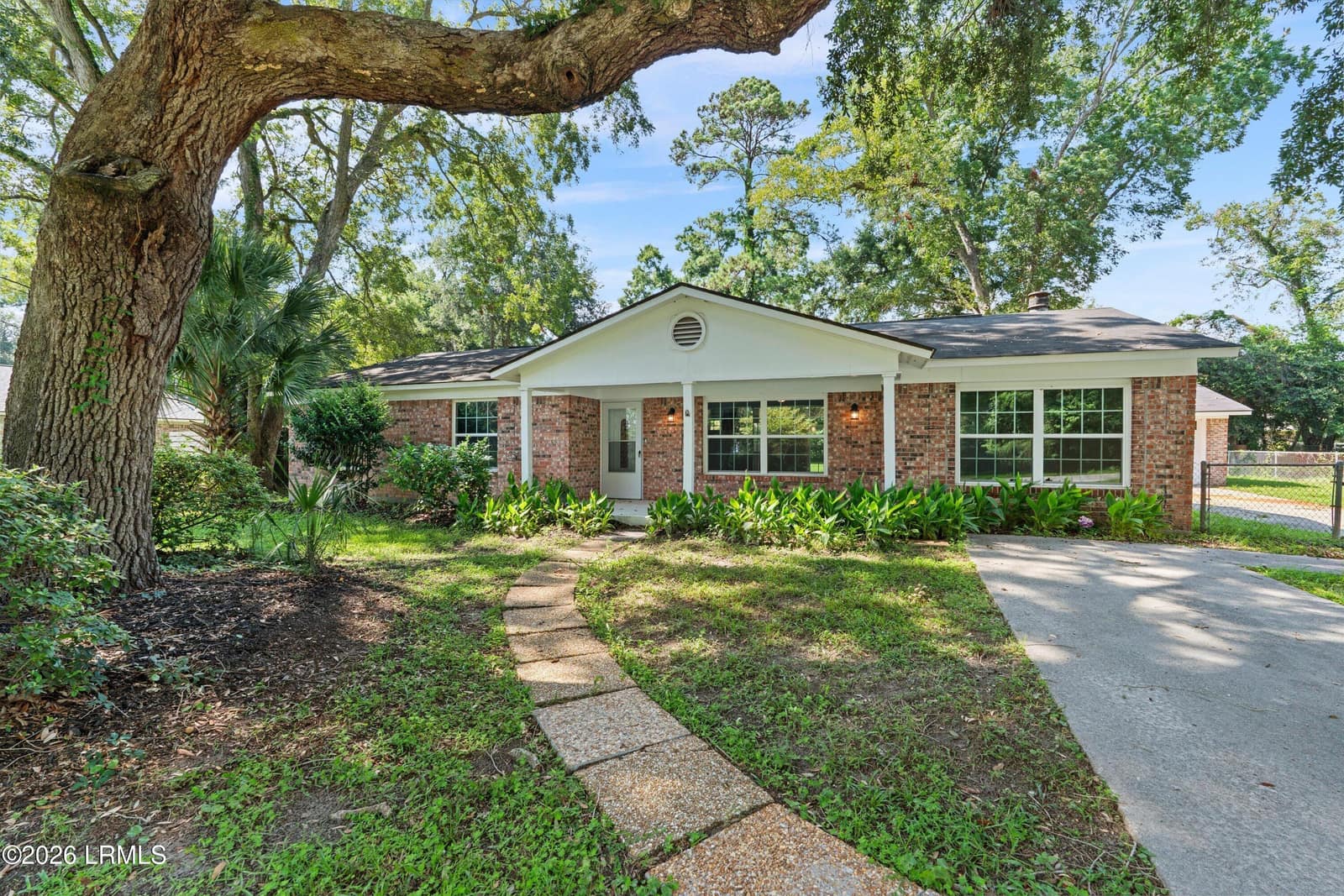 4027 Shell Point Road, Beaufort, SC 29906 — photo 1 of 44
