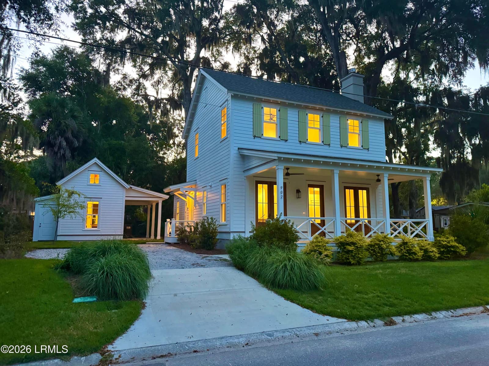 902 Harrington Street, Beaufort, SC 29902 — photo 1 of 21