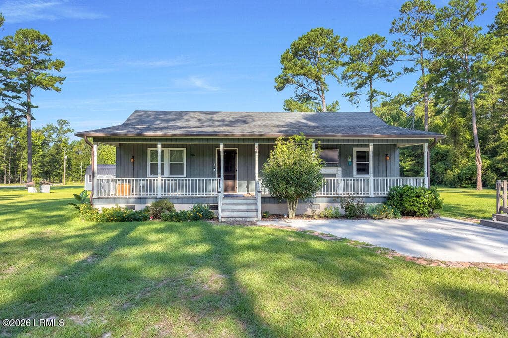 120 Wirsching Lane, Walterboro, SC 29488 — photo 1 of 30