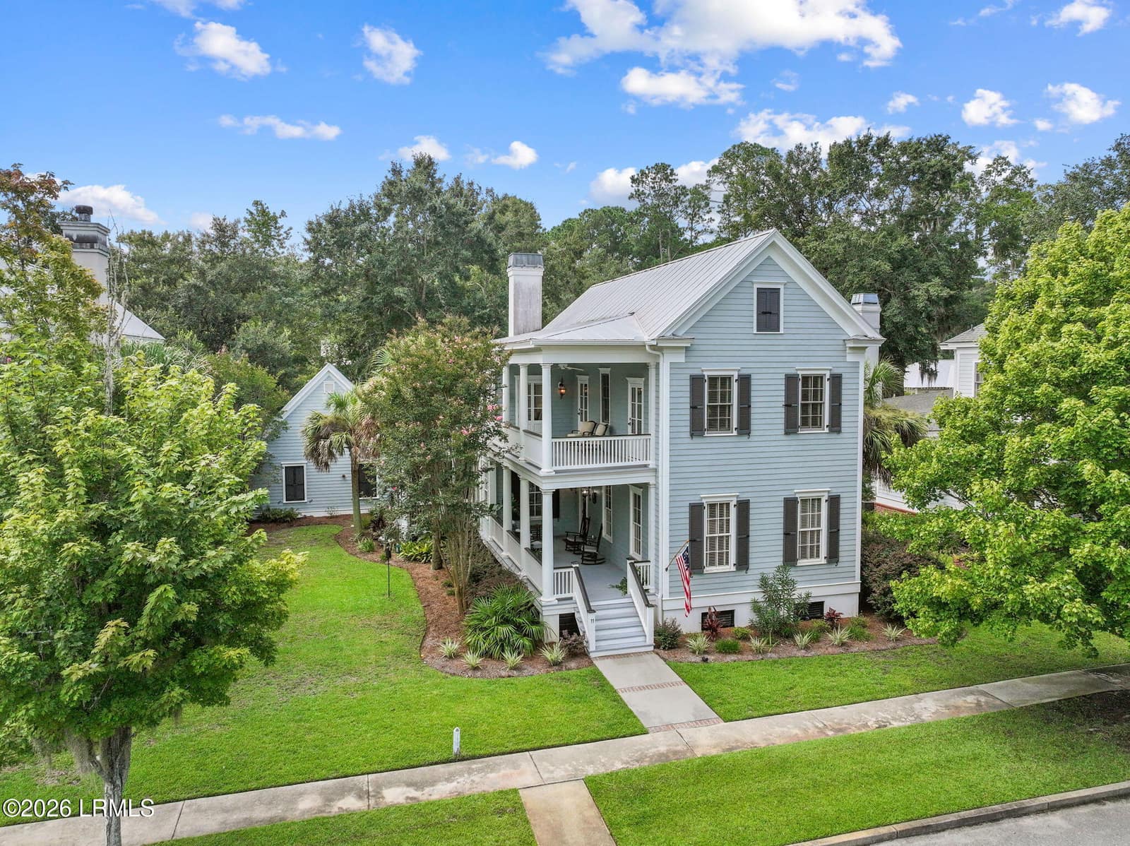 11 Park Square S, Beaufort, SC 29907 — photo 1 of 78