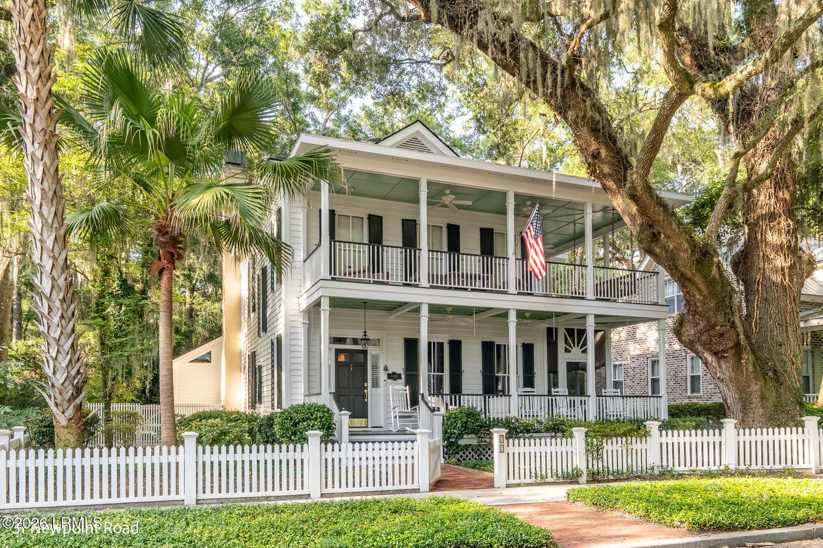 31 Newpoint Road, Beaufort, SC 29907 — photo 1 of 49