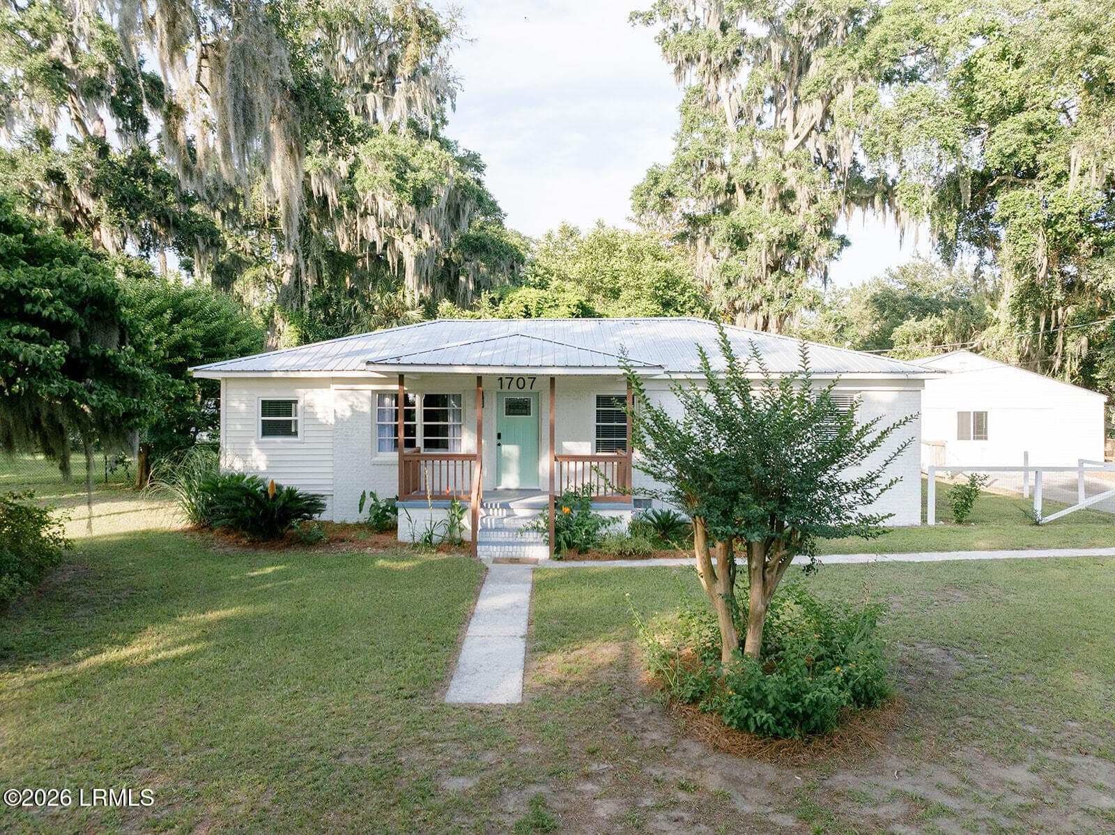 1707 Palmetto Drive, Beaufort, SC 29902 — photo 1 of 70
