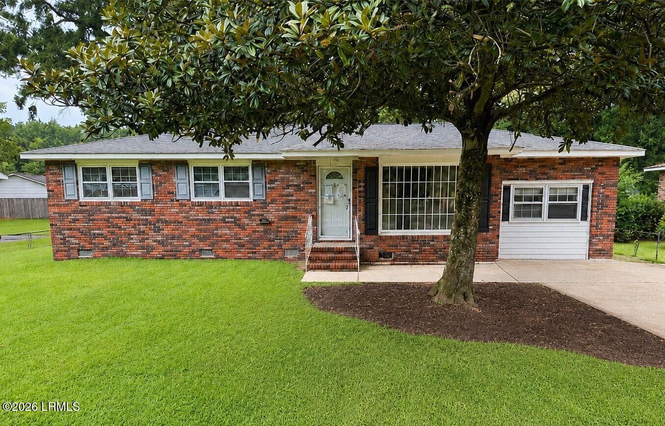 129 Belknap Road, Goose Creek, SC 29445 — photo 1 of 24