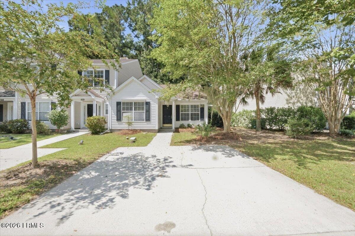 388 Gardners Circle, Bluffton, SC 29910 — photo 1 of 38