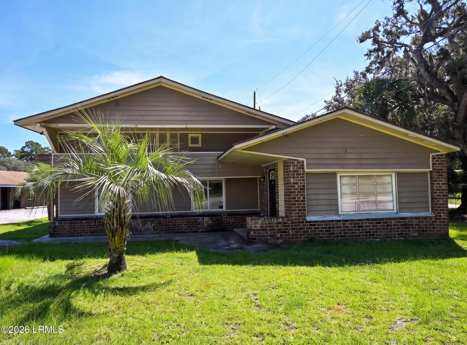 10530 S Jacob Smart Boulevard, Ridgeland, SC 29936 — photo 1 of 12