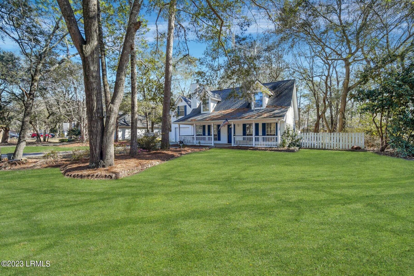 19 Le Moyne Drive, Beaufort, SC 29907 — photo 1 of 27