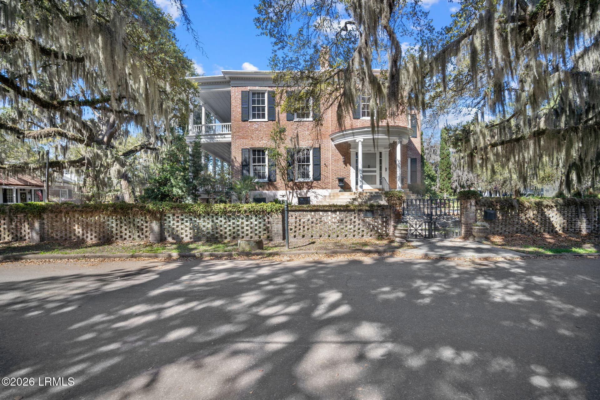 604 Pinckney Street, Beaufort, SC 29902 — photo 1 of 54