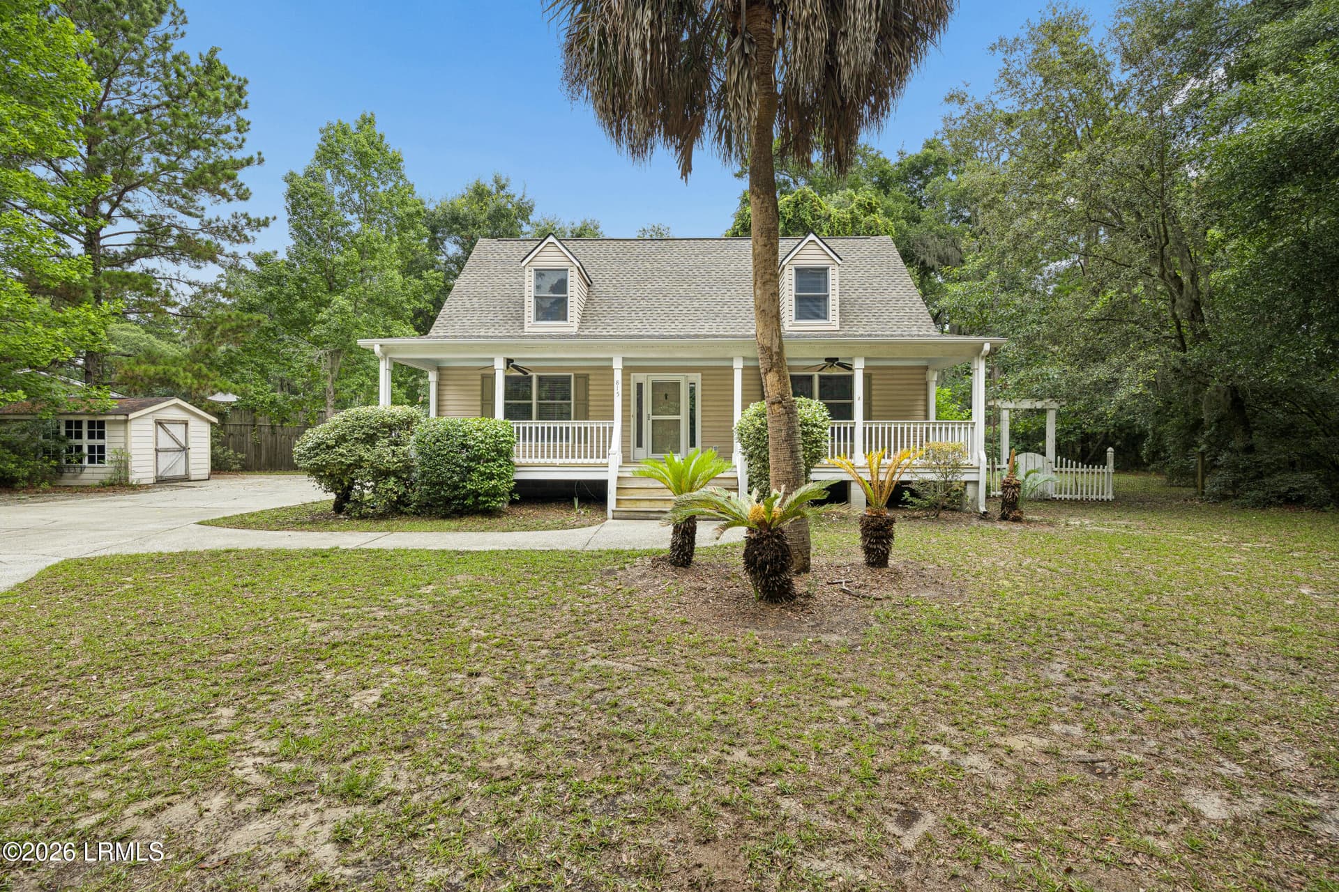 815 Sams Point Road, Beaufort, SC 29907 — photo 1 of 34