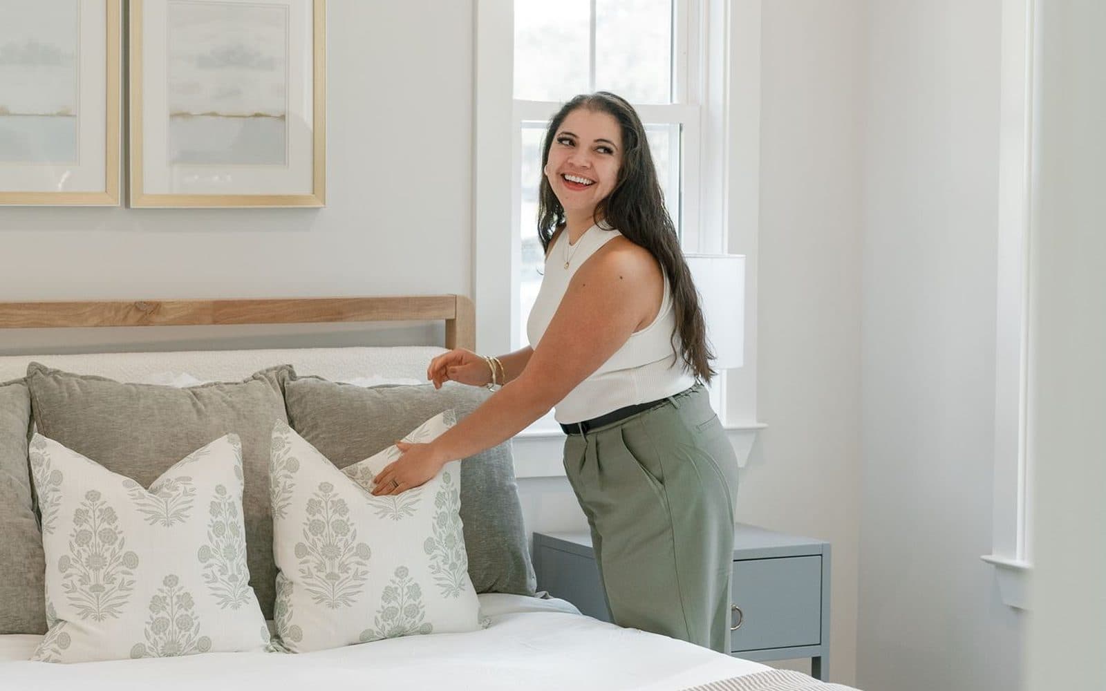 A Faris Group agent staging a Beaufort home to sell