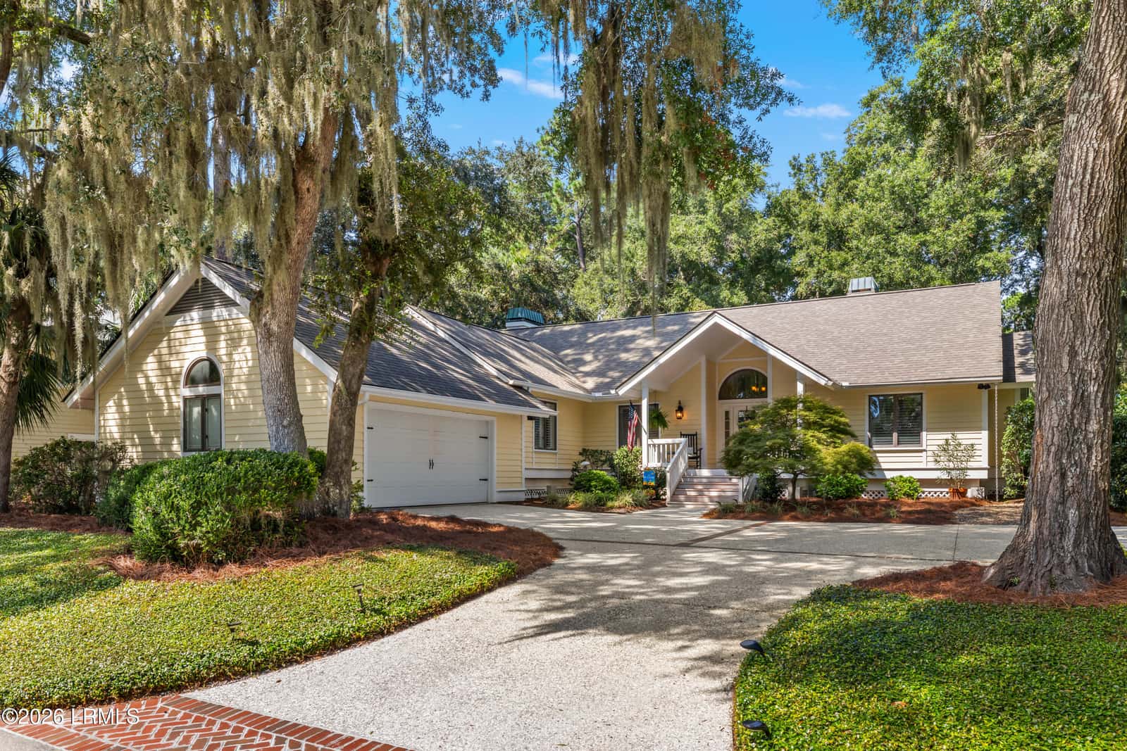 718 Island Circle E, St. Helena Island, SC 29920